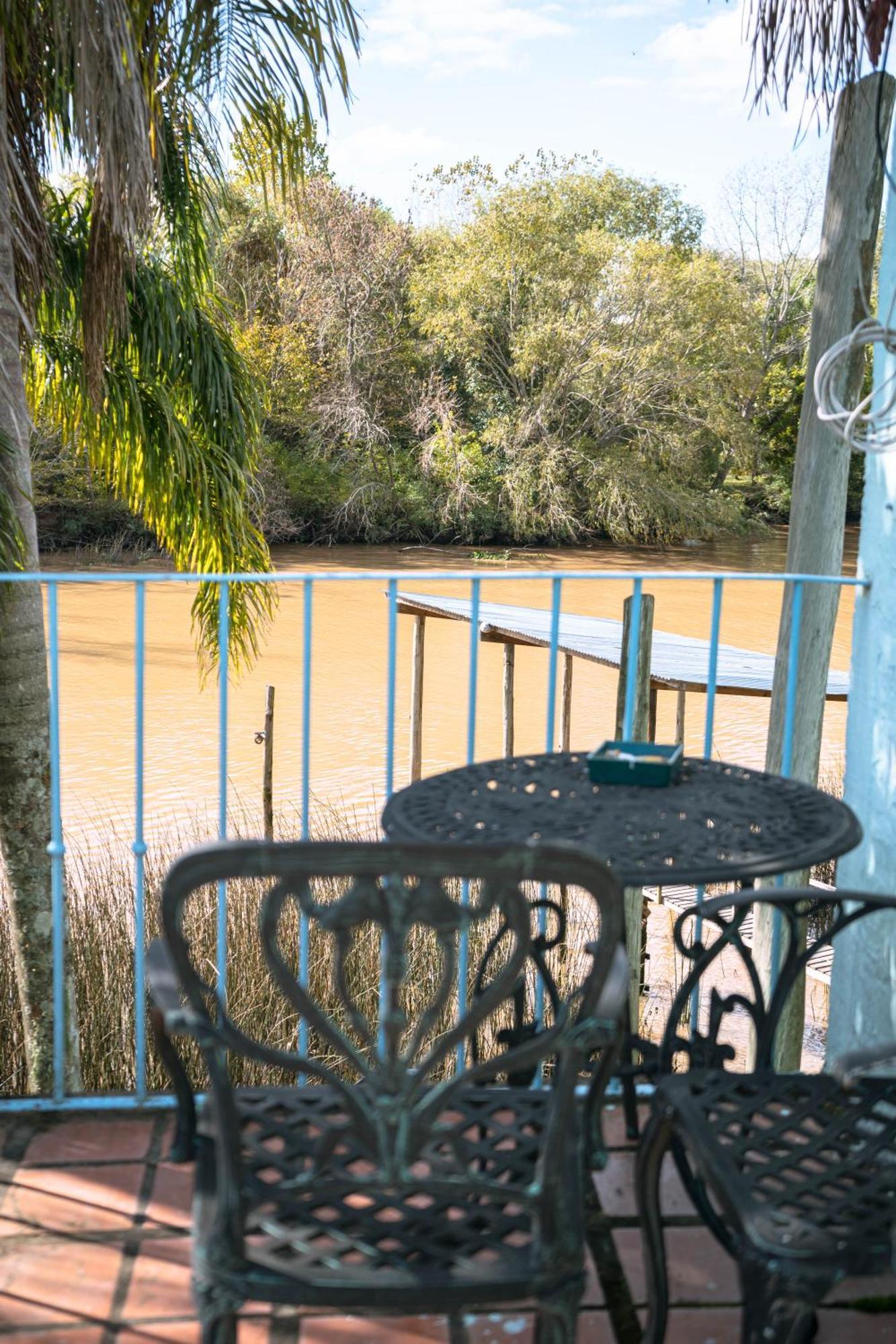 Hidden Island Hostel Tigre Exterior photo